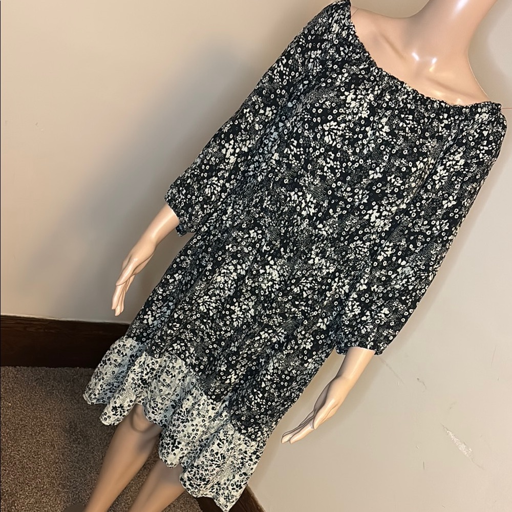 Casual Black and White Tiered Midi Sundress